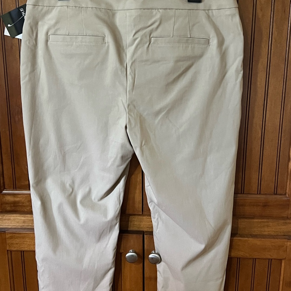 Never worn - Picture 2 of 2